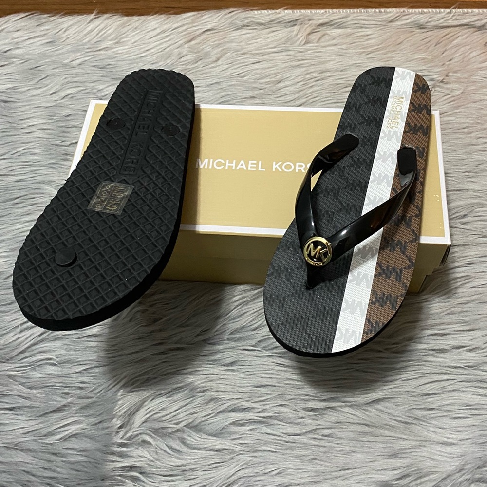 Michael Kors MK Flip Flop Black, White and Brown - Picture 2 of 6